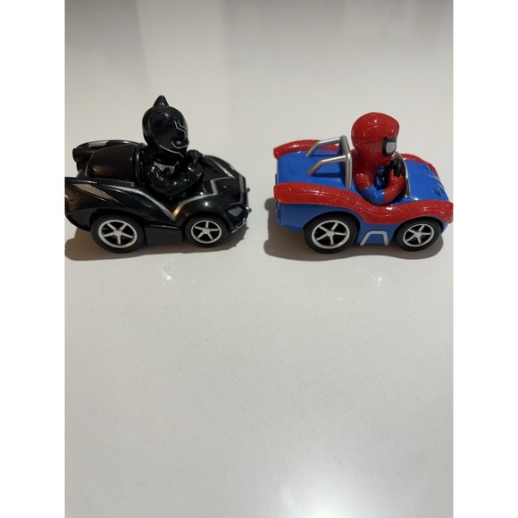 Marvel Super Hero Vehicles Spiderman & Black Panther Racer Cars Toy Figures - Picture 7 of 9